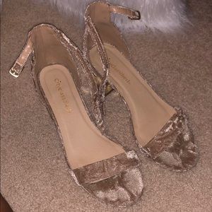 Crushed velvet kitten block heel